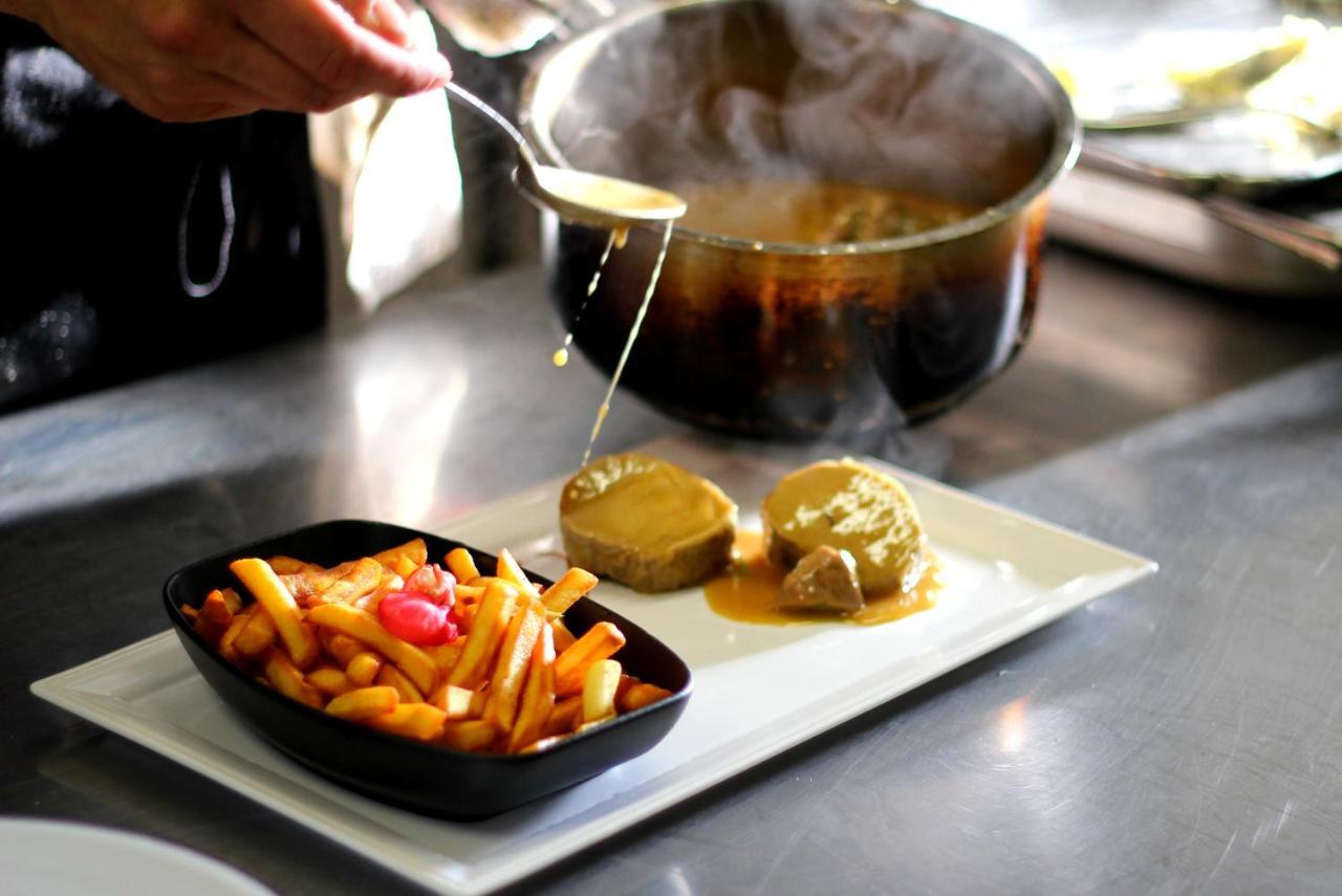 Logis Hotel Restaurant & Pizzeria Vuillot Cuiseaux Luaran gambar