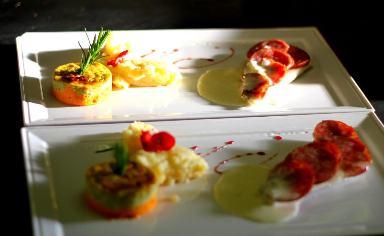 Logis Hotel Restaurant & Pizzeria Vuillot Cuiseaux Luaran gambar