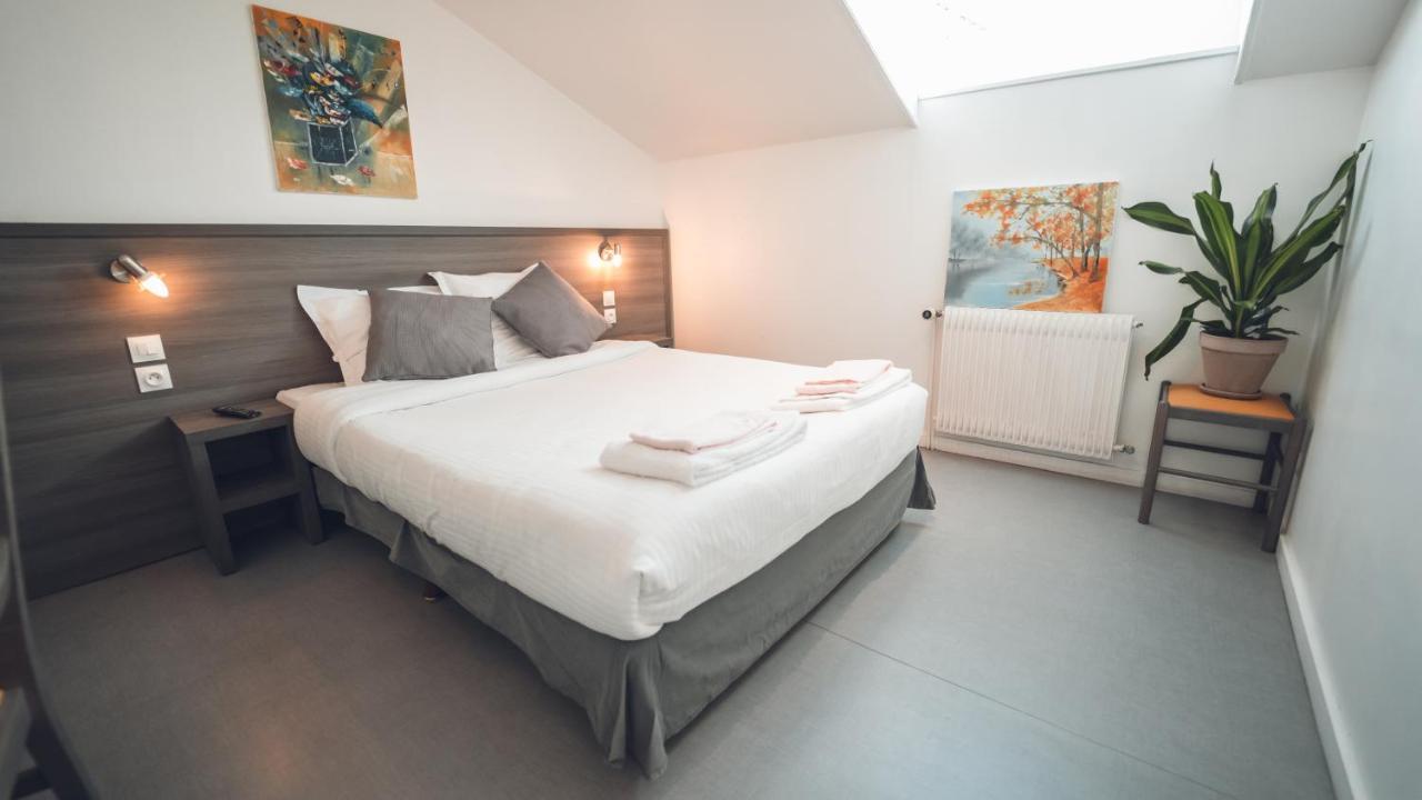 Logis Hotel Restaurant & Pizzeria Vuillot Cuiseaux Luaran gambar