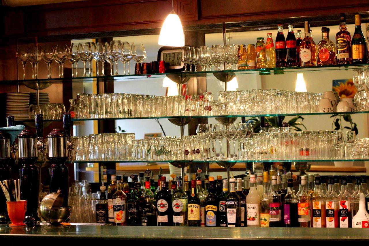 Logis Hotel Restaurant & Pizzeria Vuillot Cuiseaux Luaran gambar