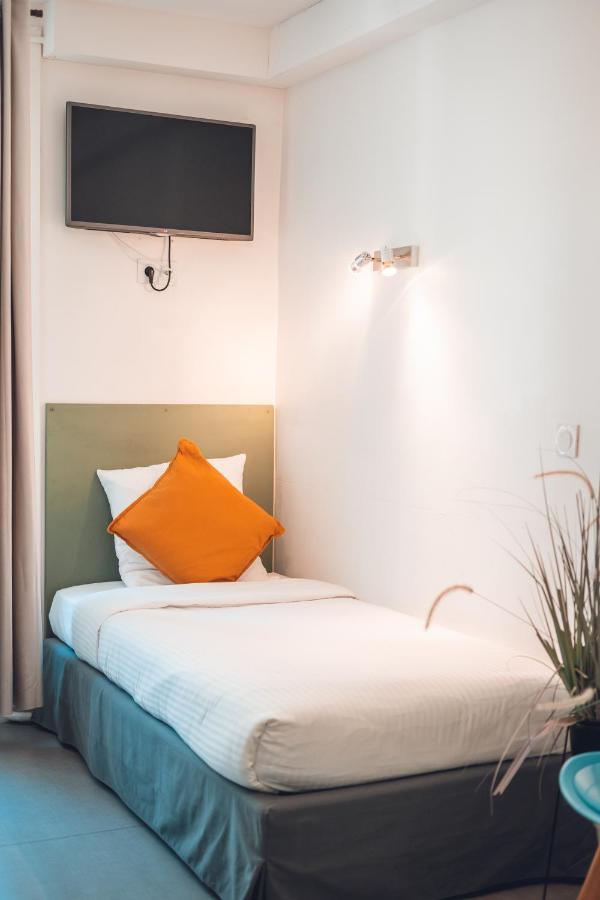 Logis Hotel Restaurant & Pizzeria Vuillot Cuiseaux Luaran gambar