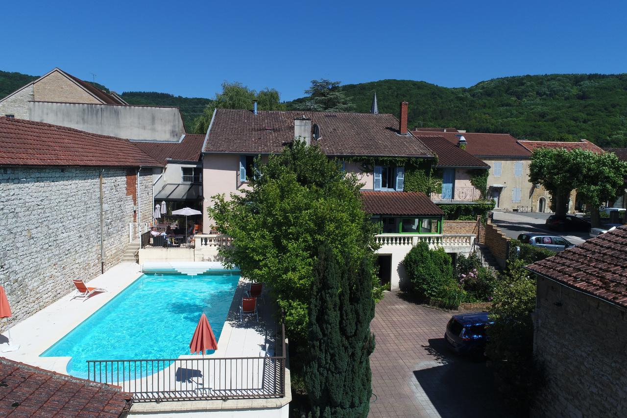 Logis Hotel Restaurant & Pizzeria Vuillot Cuiseaux Luaran gambar