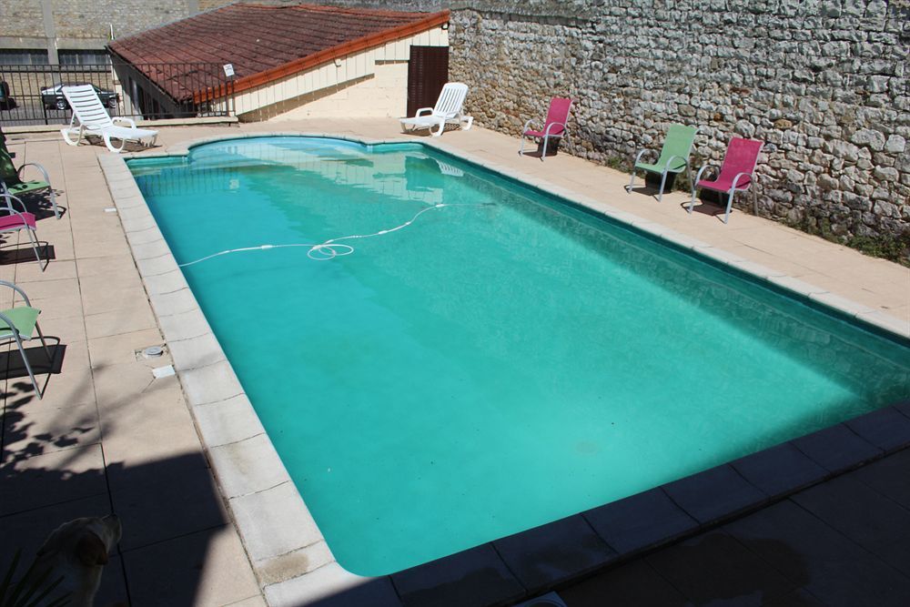 Logis Hotel Restaurant & Pizzeria Vuillot Cuiseaux Luaran gambar